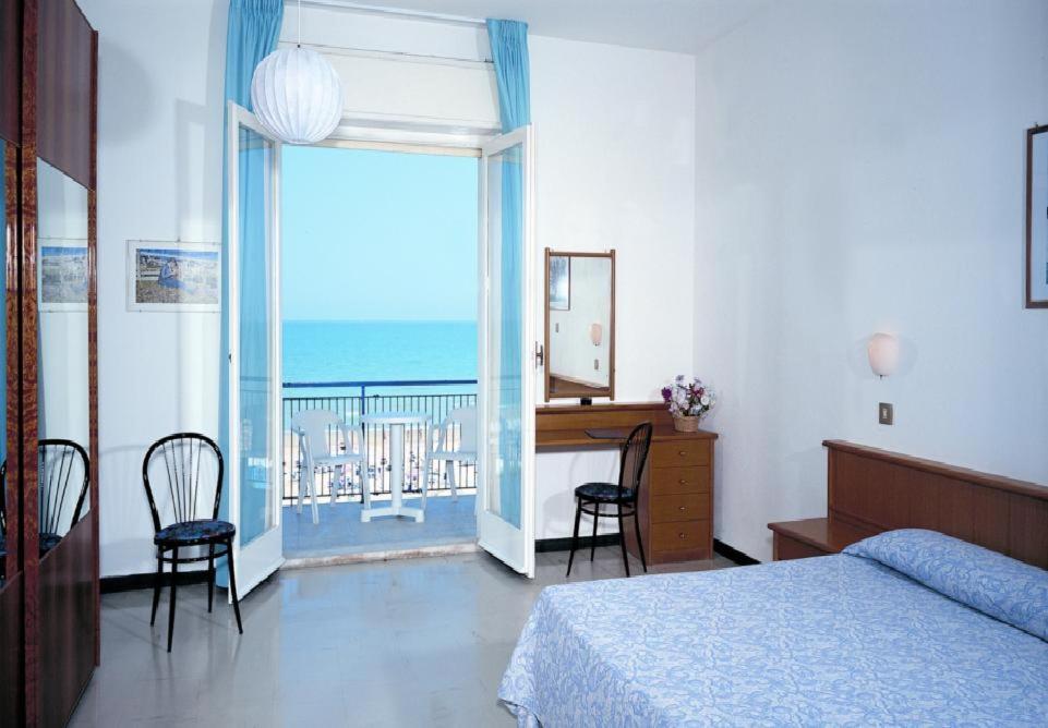 סניגליה Grand Hotel Excelsior מראה חיצוני תמונה