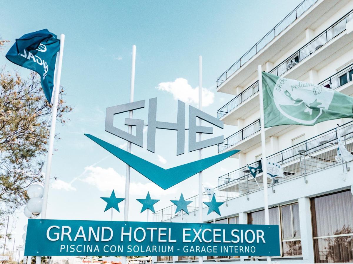 סניגליה Grand Hotel Excelsior מראה חיצוני תמונה
