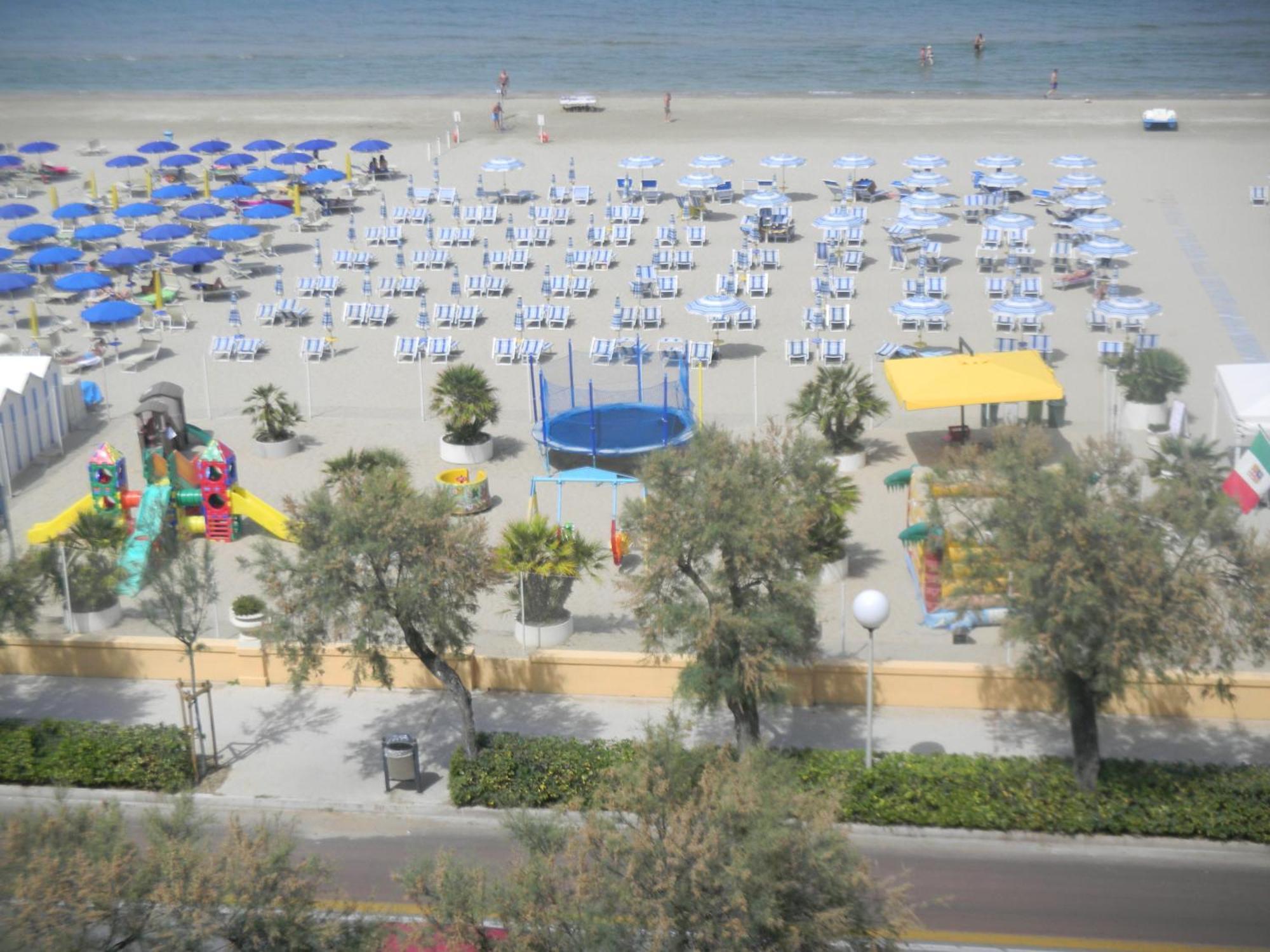 סניגליה Grand Hotel Excelsior מראה חיצוני תמונה