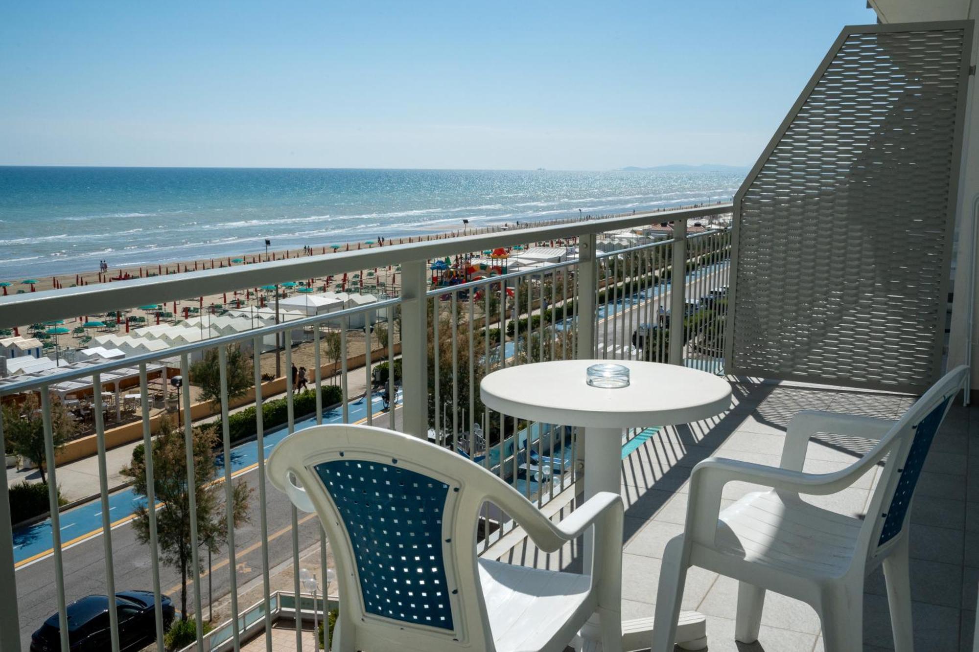 סניגליה Grand Hotel Excelsior מראה חיצוני תמונה