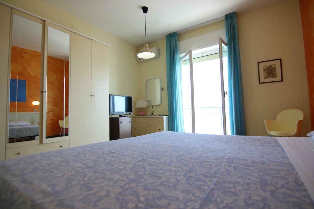 סניגליה Grand Hotel Excelsior מראה חיצוני תמונה