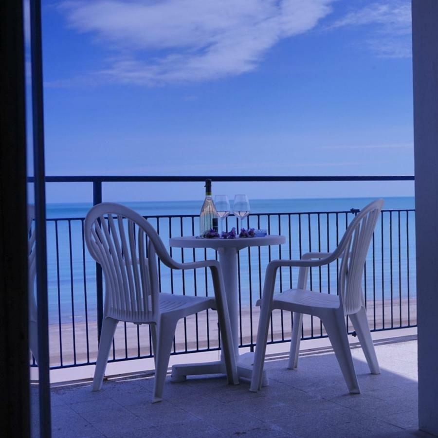 סניגליה Grand Hotel Excelsior מראה חיצוני תמונה